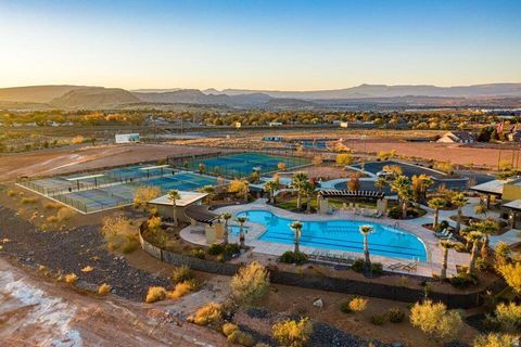 Tiny photo for 31 W CAMINO OSO DR, Washington, UT 84780 (MLS # 2147005)