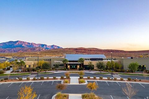 Tiny photo for 31 W CAMINO OSO DR, Washington, UT 84780 (MLS # 2147005)