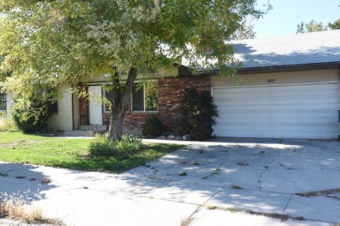 Tiny photo for 5568 S HUGOTON DR W, Taylorsville, UT 84129 (MLS # 2121584)