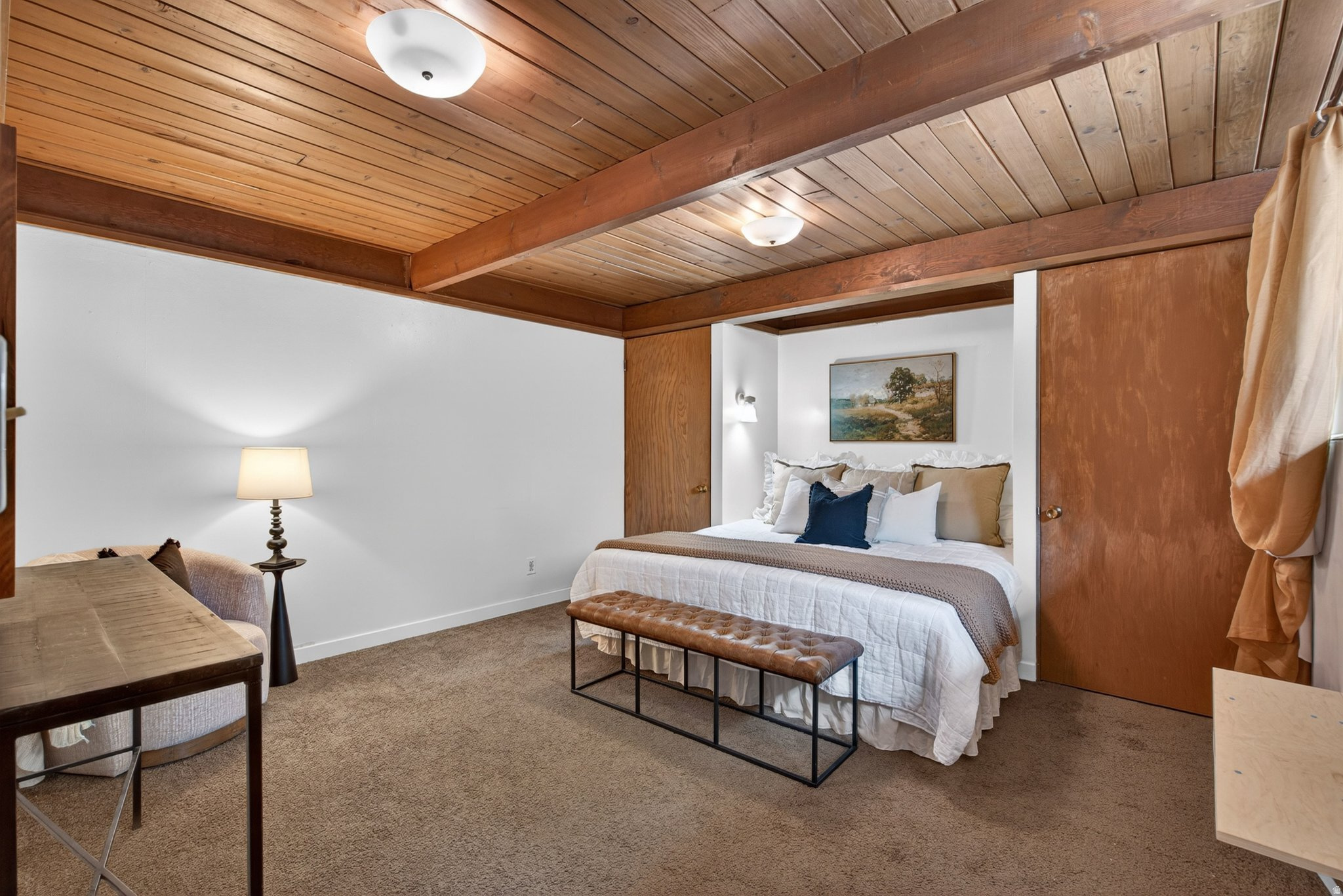 CEDAR CIRCLE - Residential