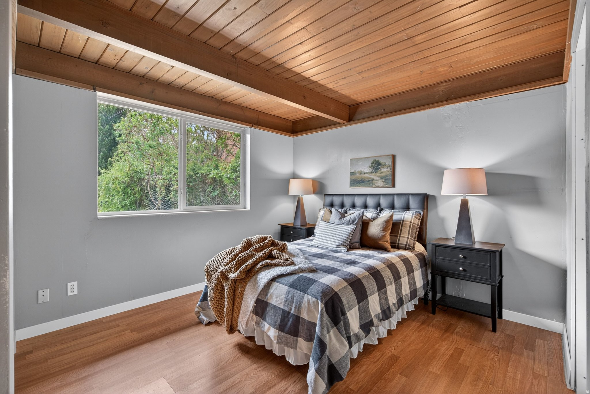 CEDAR CIRCLE - Residential