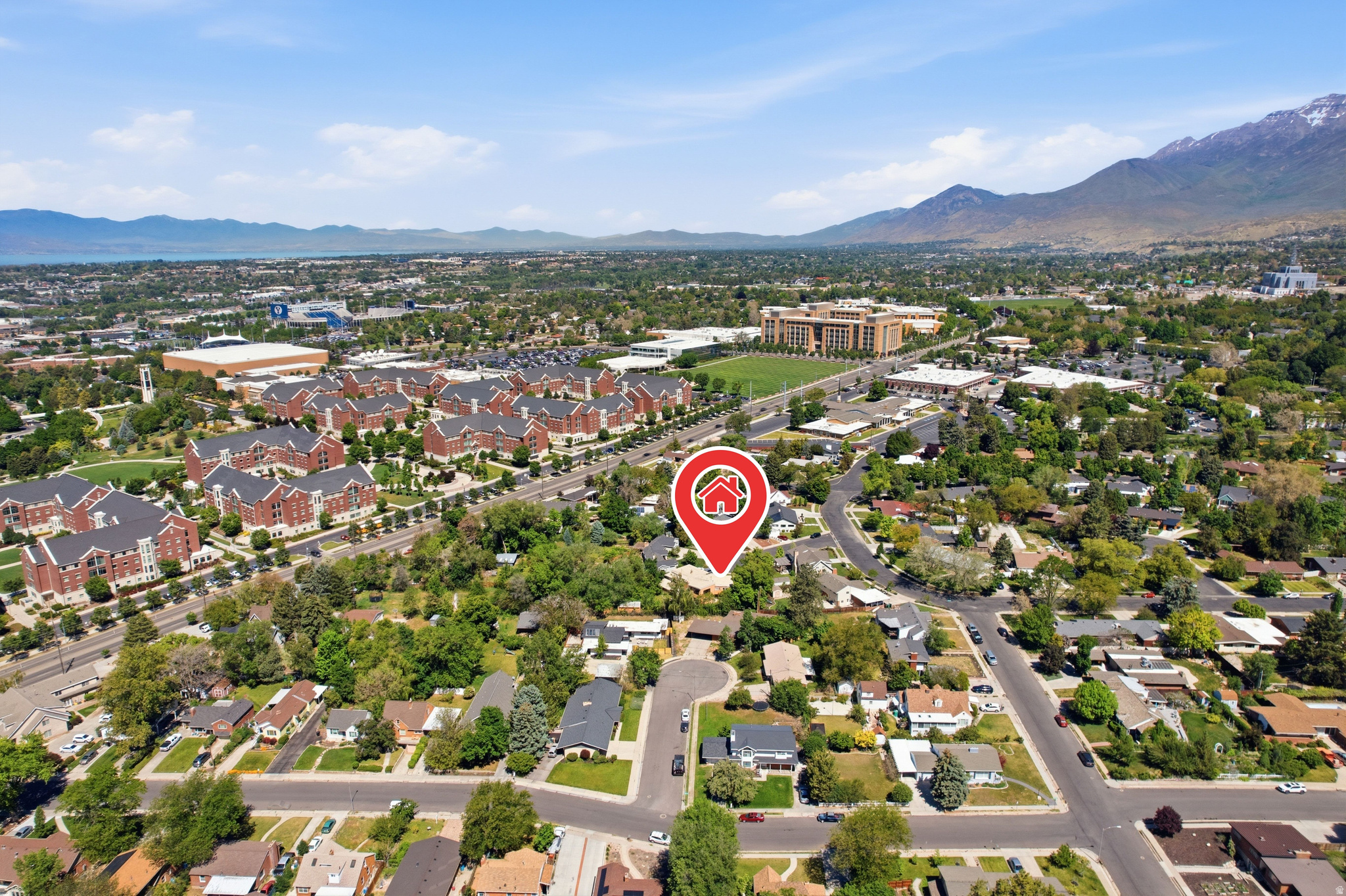 CEDAR CIRCLE - Residential
