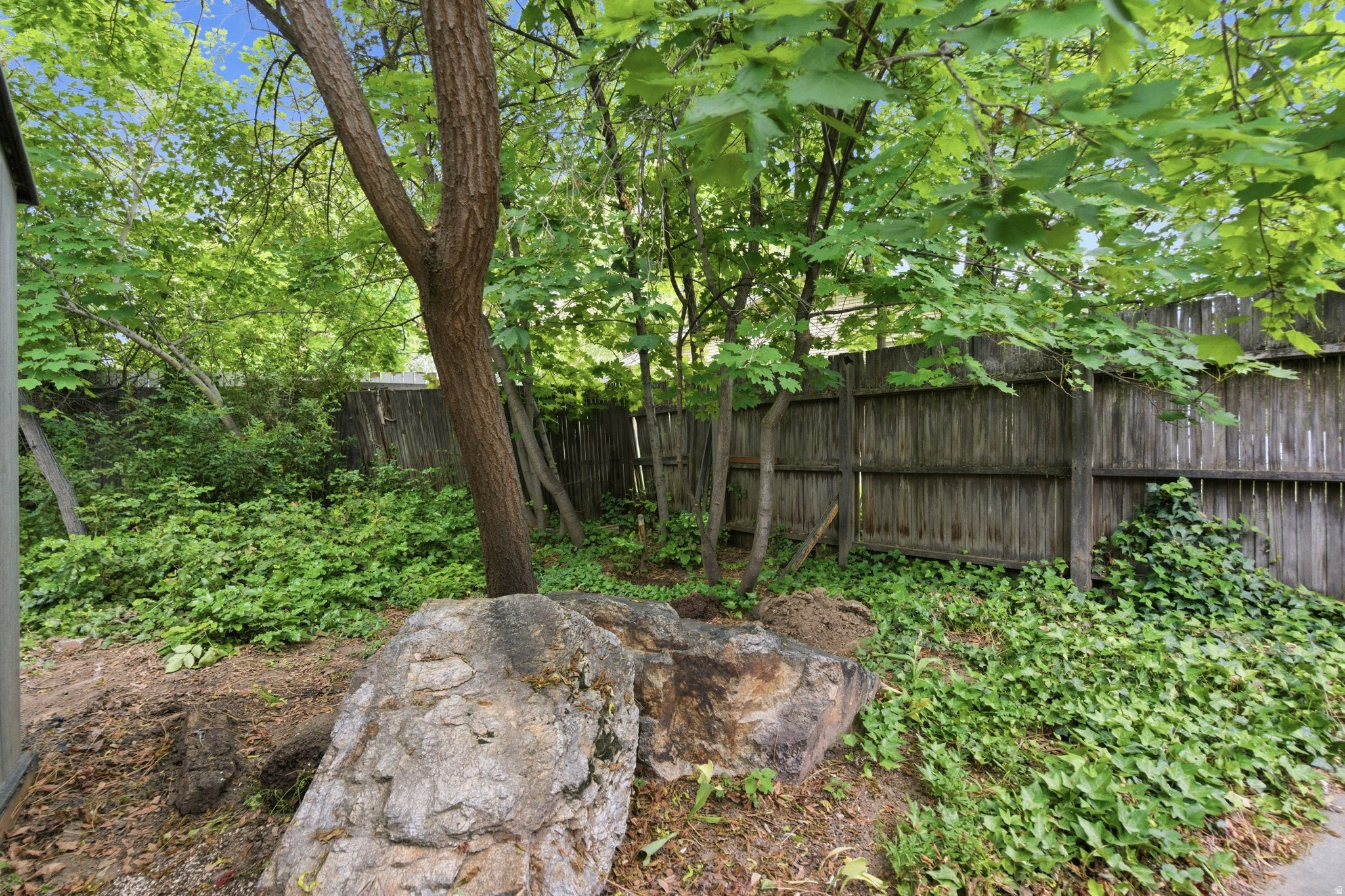 CEDAR CIRCLE - Residential