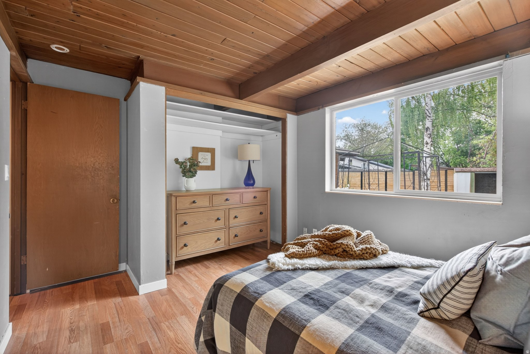 CEDAR CIRCLE - Residential