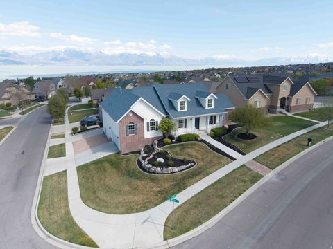 Photo of 2308 S COLT DR W, Saratoga Springs, UT 84045 (MLS # 2152010)