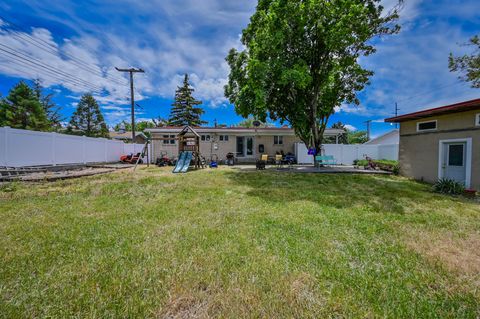 Tiny photo for 927 E 5650 S, Murray, UT 84121 (MLS # 2121093)