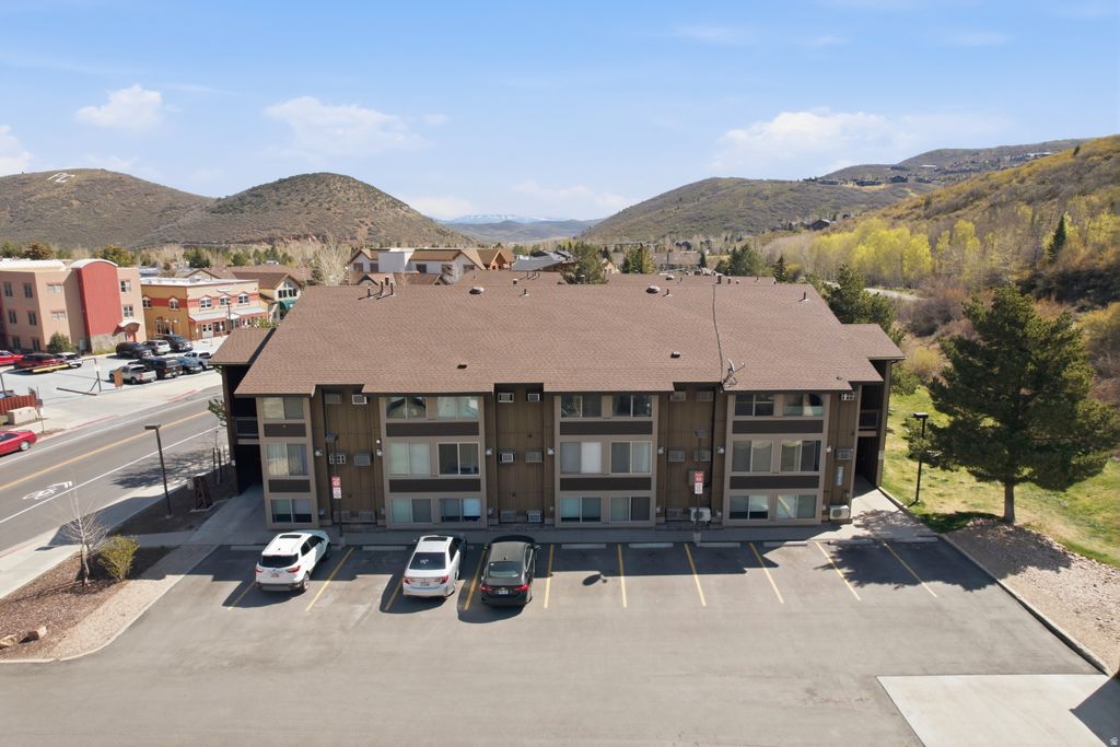 Photo of 2015 PROSPECTOR AVE #122, Park City, UT 84060 (MLS # 2152507)