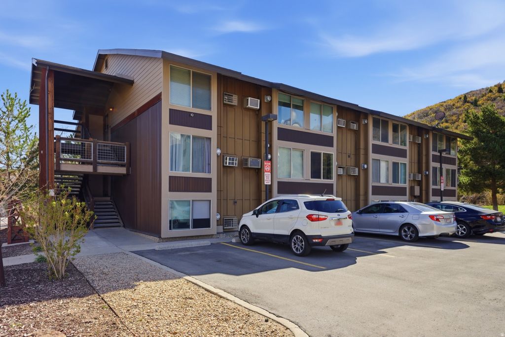 Photo of 2015 PROSPECTOR AVE #122, Park City, UT 84060 (MLS # 2152507)