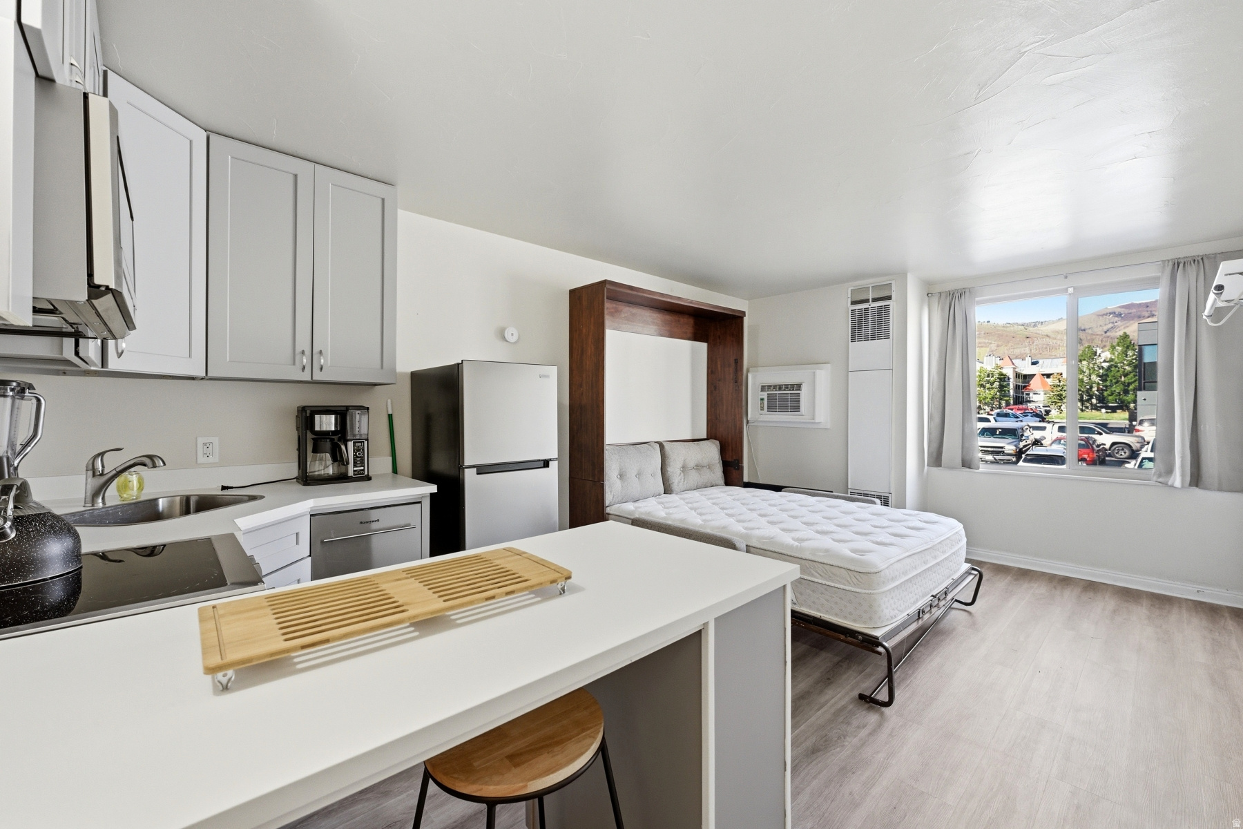 PROSPECTOR SQUARE CONDO - Residential