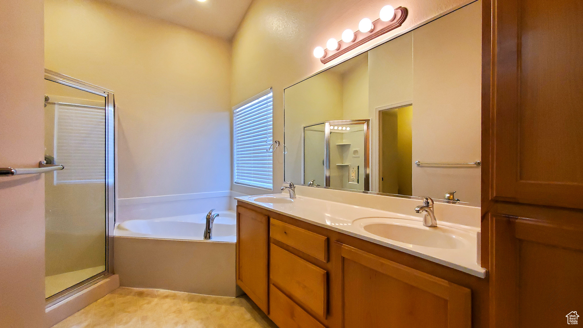 COVENTRY LANE TH 4 - Residential