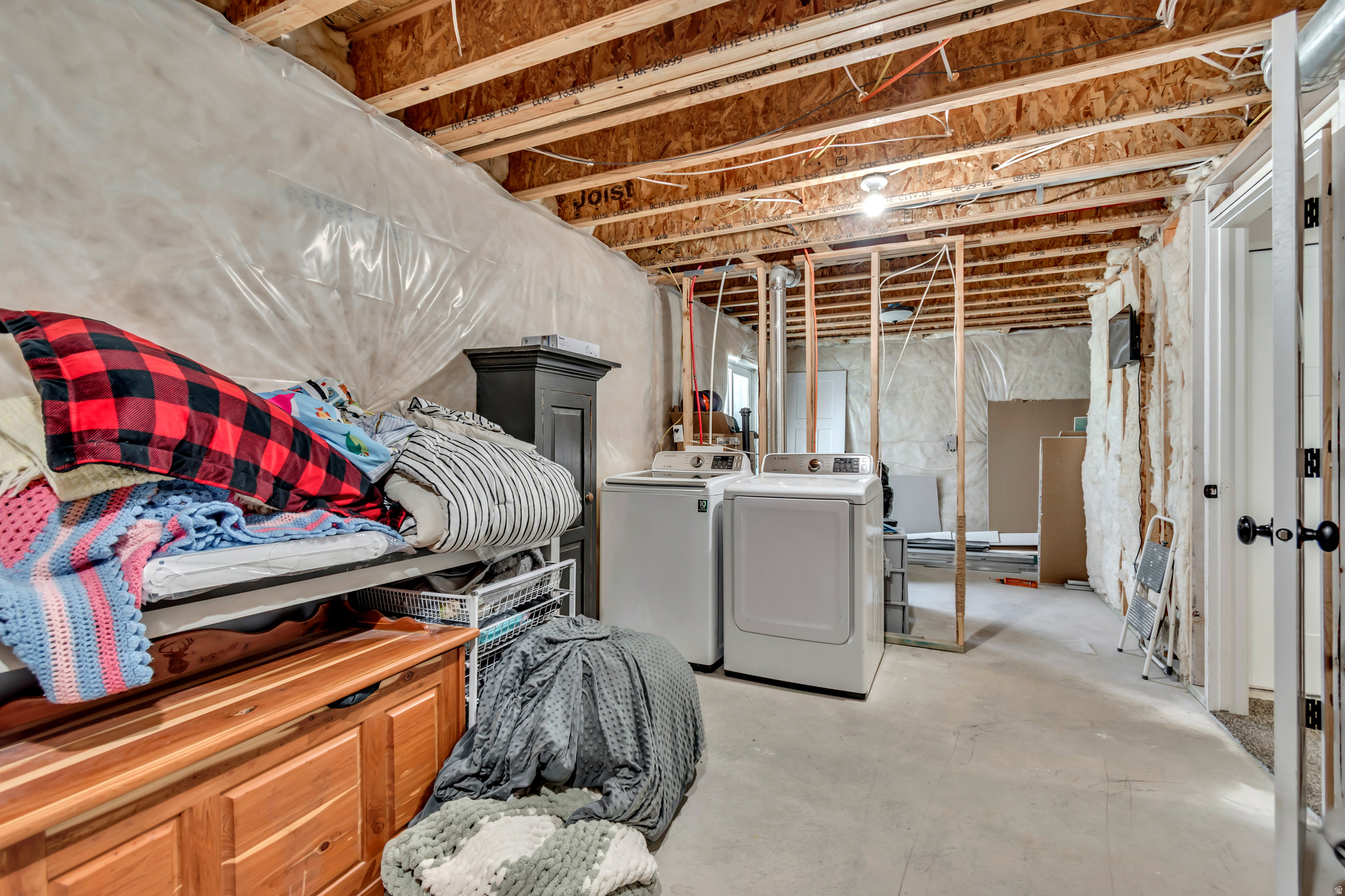 GRANTSVILLE CITY - Residential