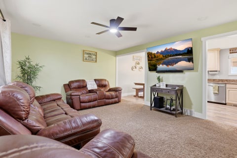 Tiny photo for 611 W 1635 N, Clinton, UT 84015 (MLS # 2155551)