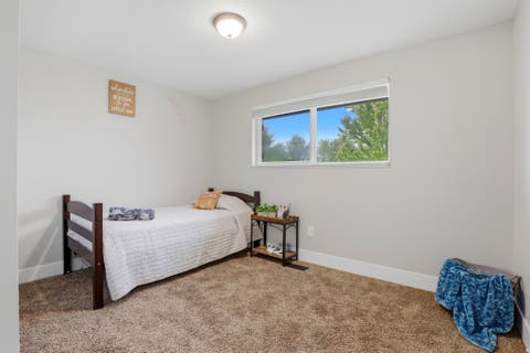 Tiny photo for 611 W 1635 N, Clinton, UT 84015 (MLS # 2155551)