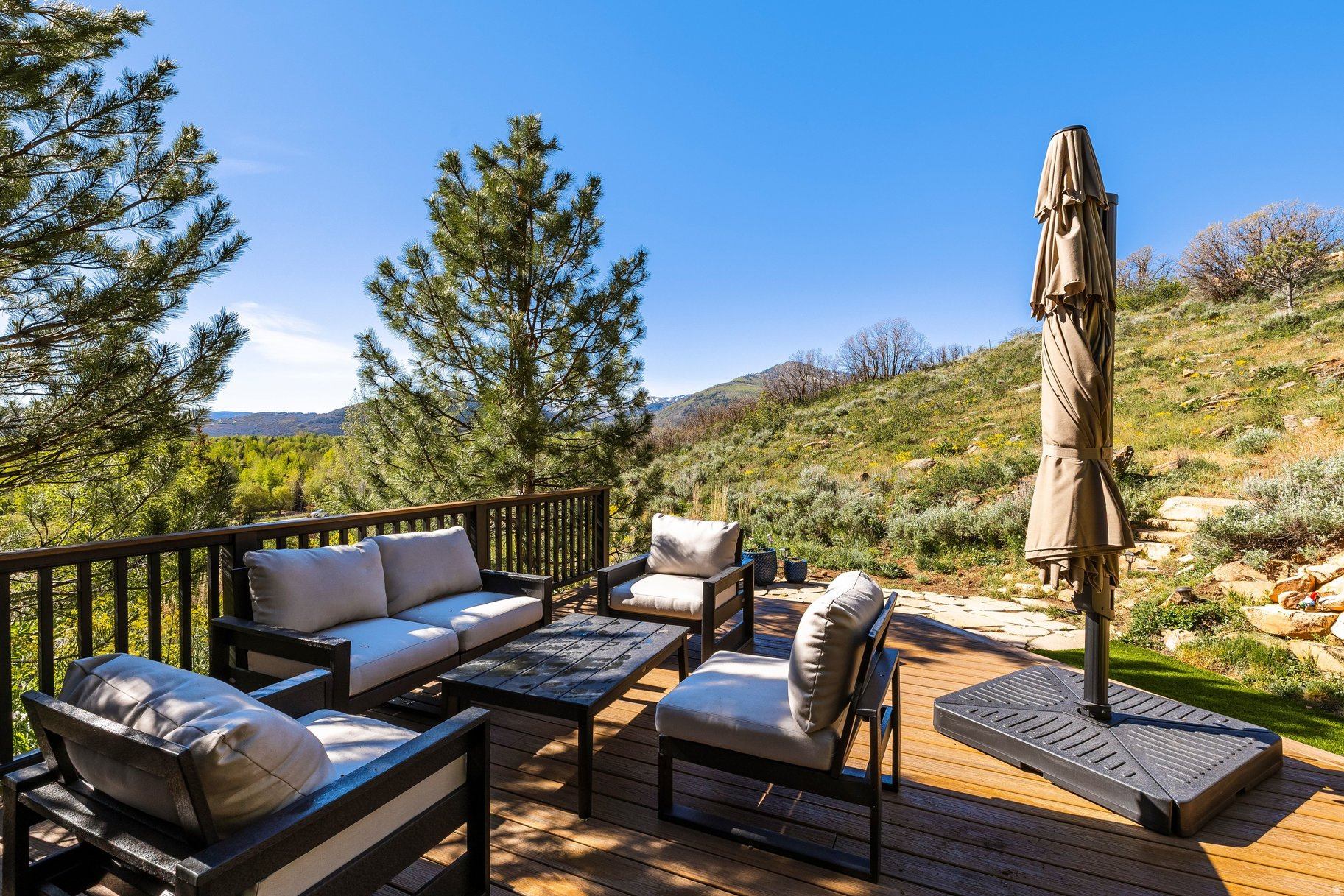 BEAR HOLLOW VILLAGE - Residential