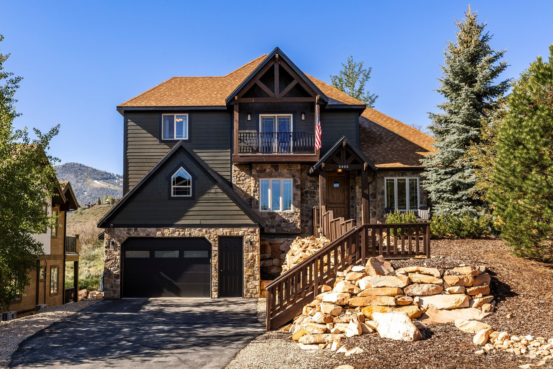 BEAR HOLLOW VILLAGE - Residential
