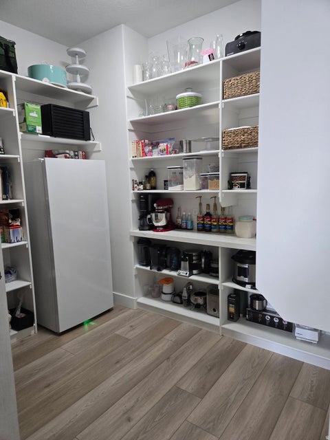 Tiny photo for 122 E 1050 N, Kaysville, UT 84037 (MLS # 2181825)