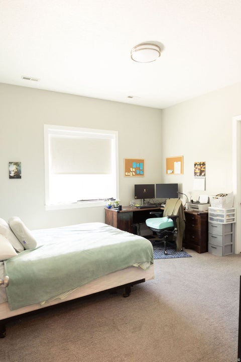 Tiny photo for 122 E 1050 N, Kaysville, UT 84037 (MLS # 2181825)