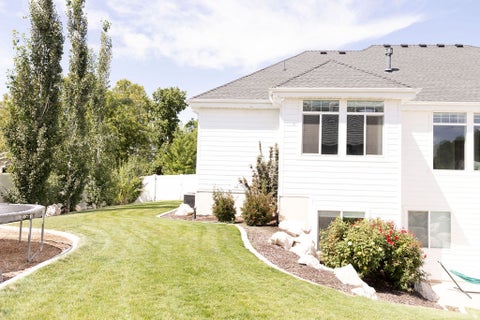 Tiny photo for 122 E 1050 N, Kaysville, UT 84037 (MLS # 2181825)