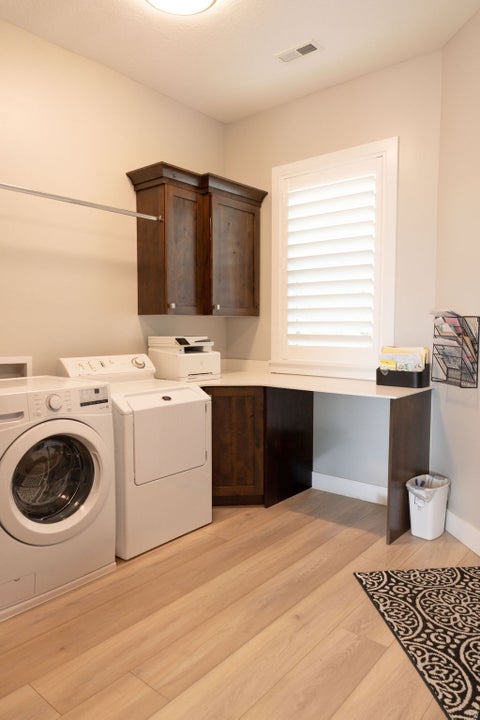 Tiny photo for 122 E 1050 N, Kaysville, UT 84037 (MLS # 2181825)