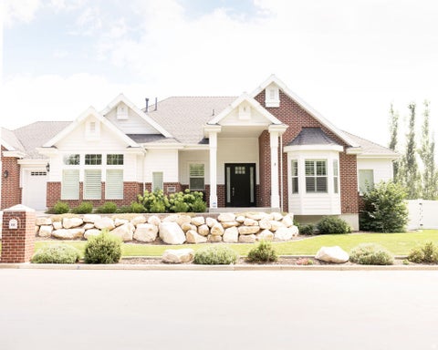 Tiny photo for 122 E 1050 N, Kaysville, UT 84037 (MLS # 2181825)