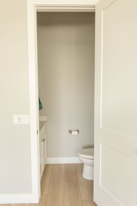 Tiny photo for 122 E 1050 N, Kaysville, UT 84037 (MLS # 2181825)