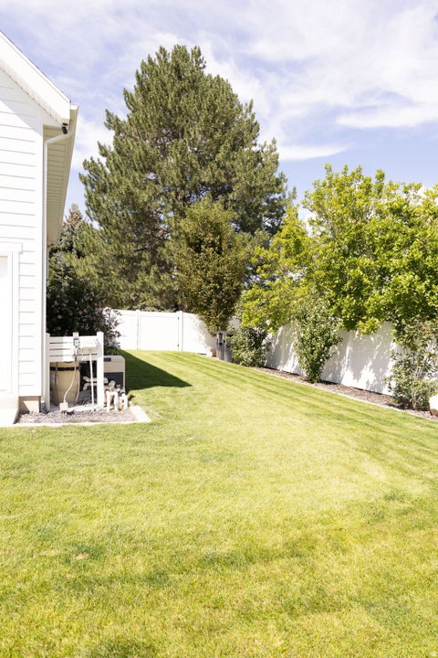 Tiny photo for 122 E 1050 N, Kaysville, UT 84037 (MLS # 2181825)