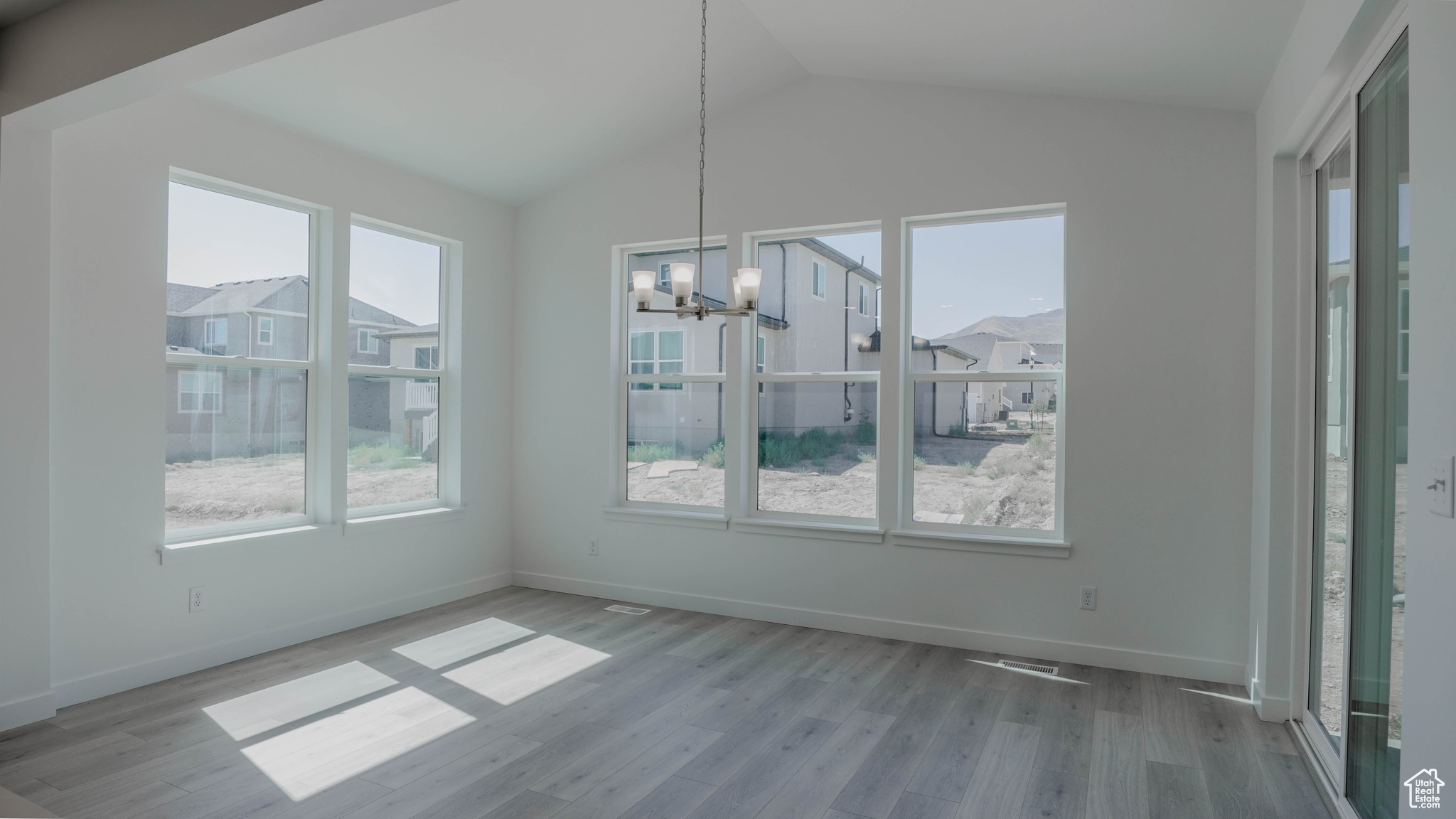 CANTON RIDGE - Residential