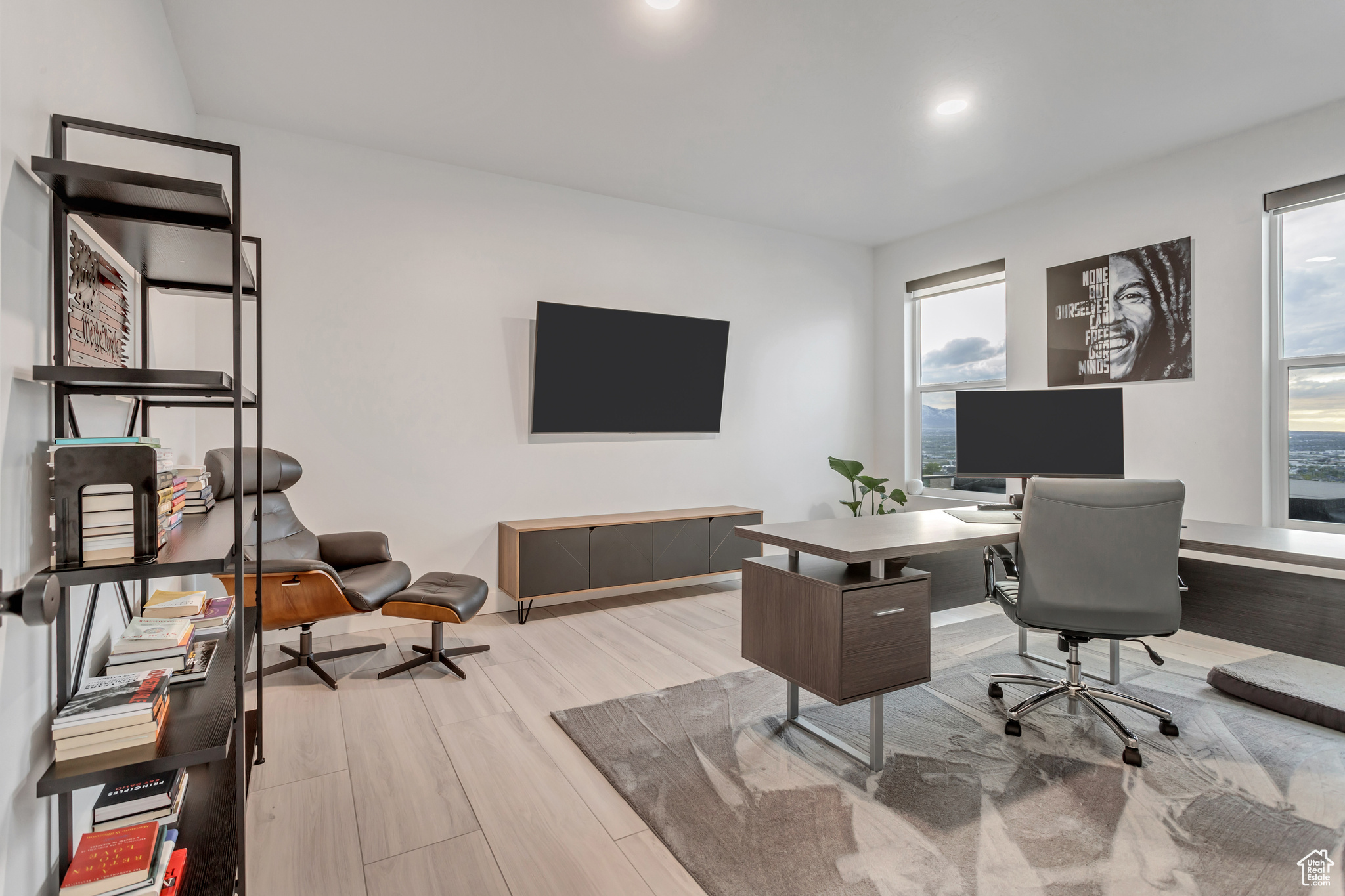 SOUTH MOUNTAIN - Residential