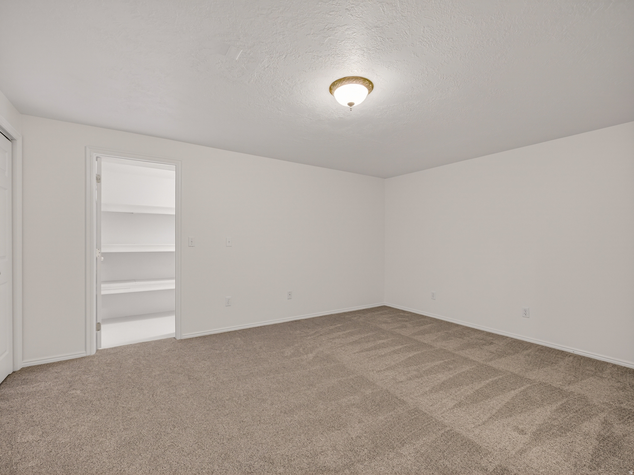 BROOKSFIELD ESTATES - Residential