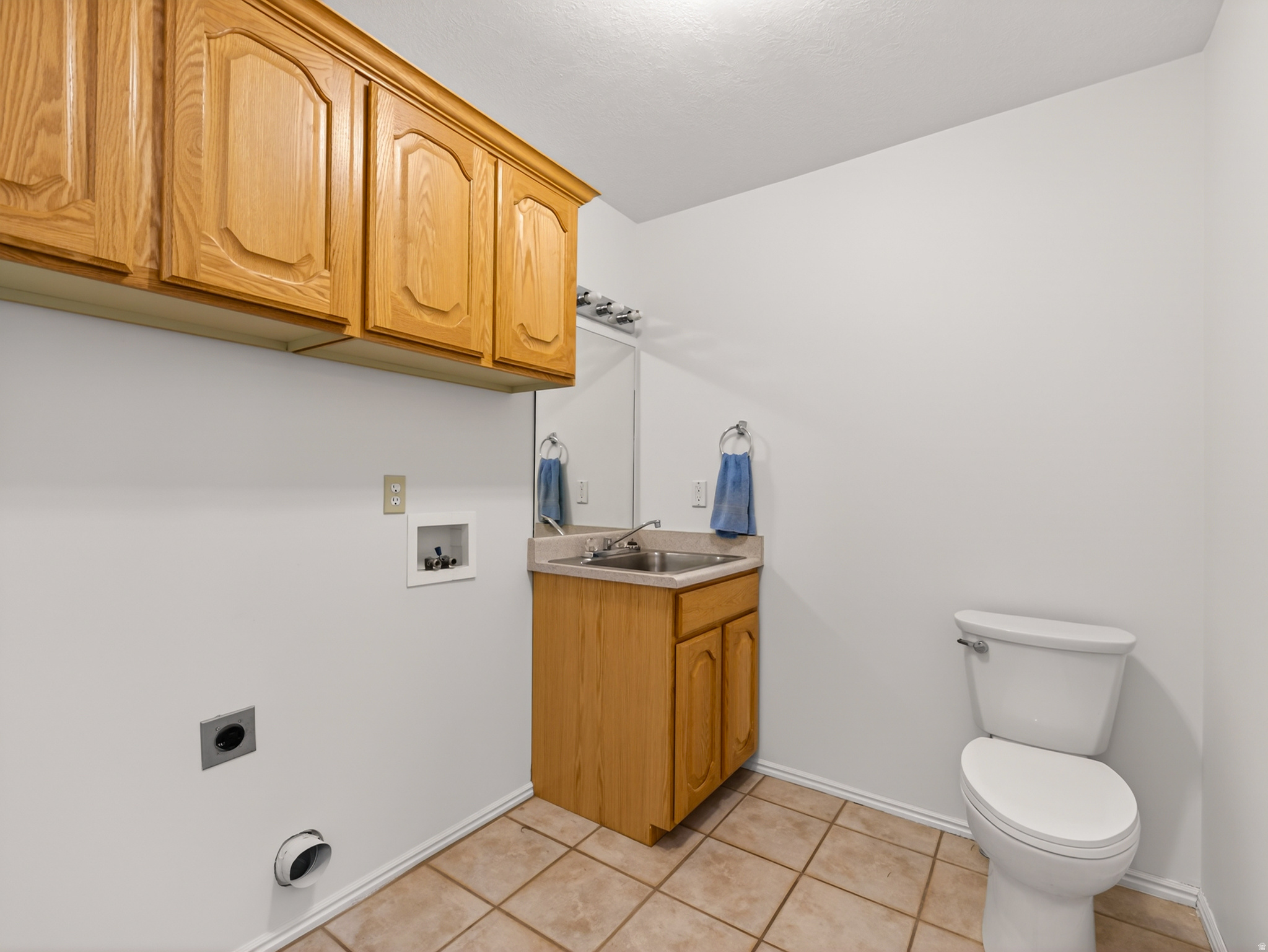 BROOKSFIELD ESTATES - Residential