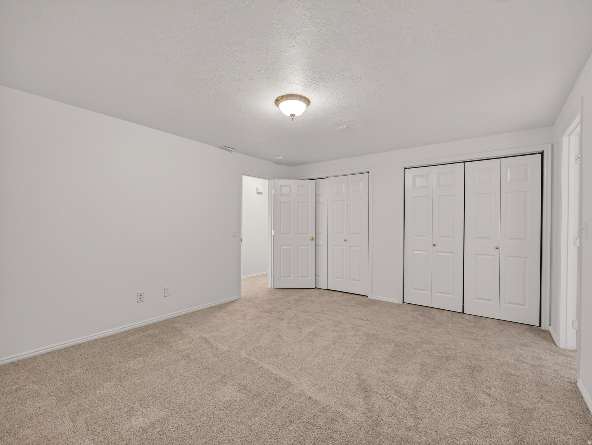 BROOKSFIELD ESTATES - Residential
