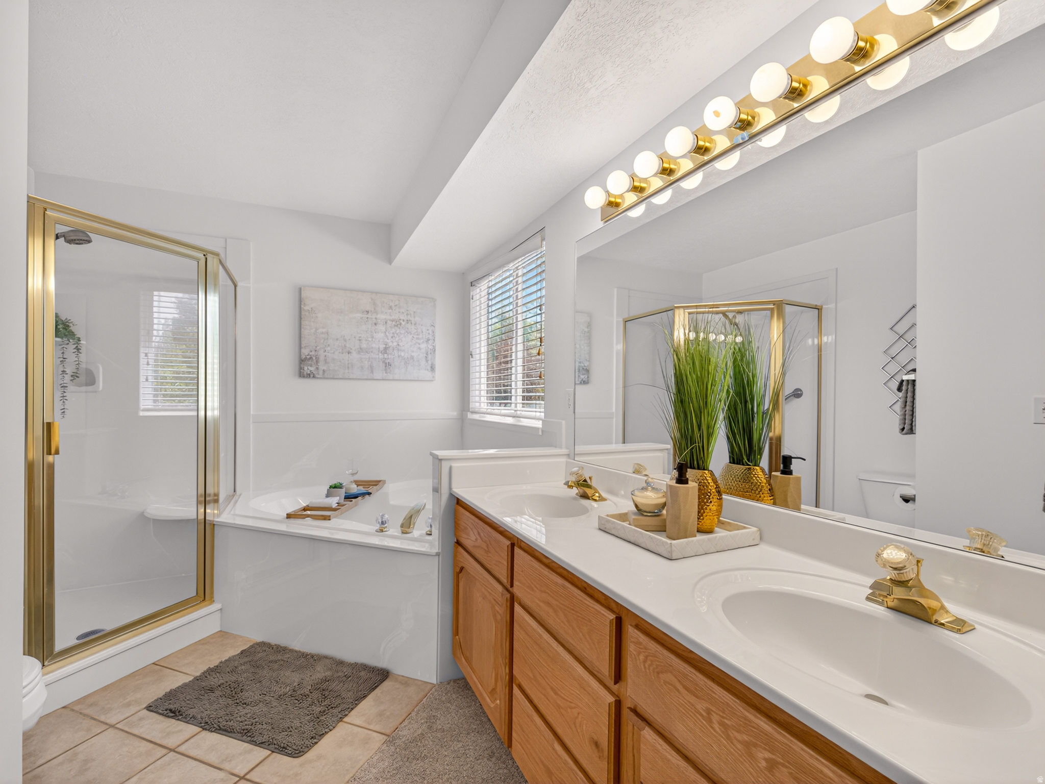 BROOKSFIELD ESTATES - Residential