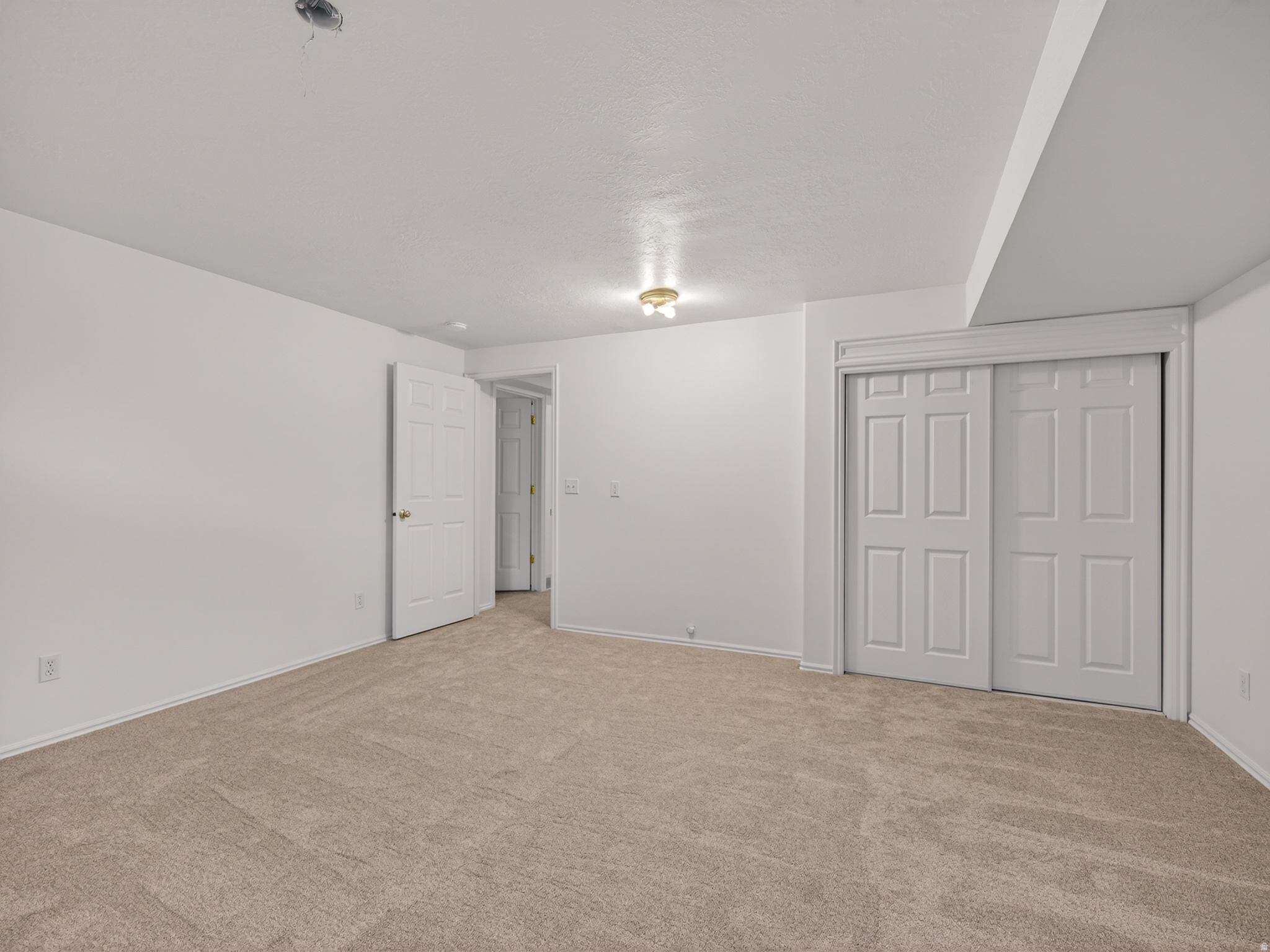 BROOKSFIELD ESTATES - Residential