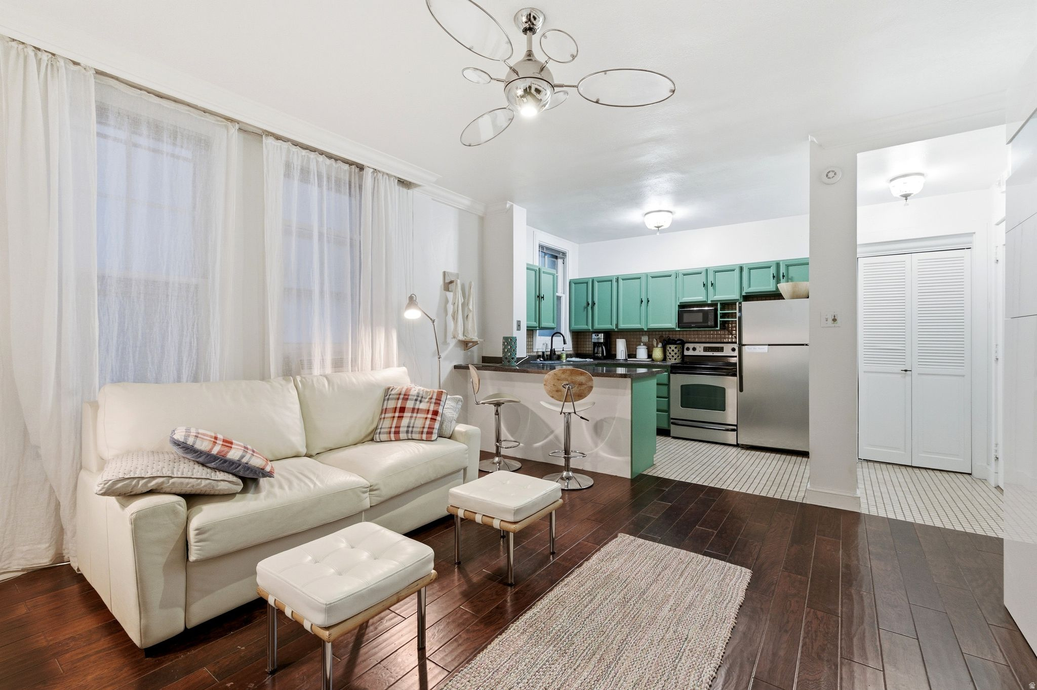 BELVEDERE CONDM - Residential