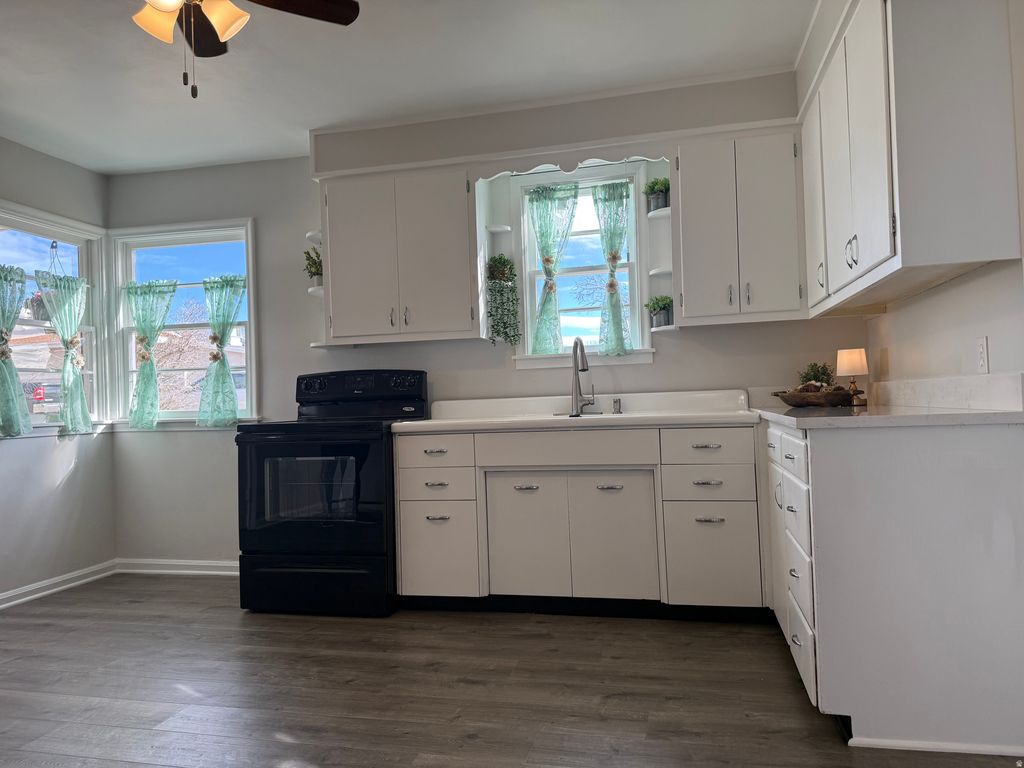 Photo of 791 S 200 W, Mt Pleasant, UT 84647 (MLS # 2142006)