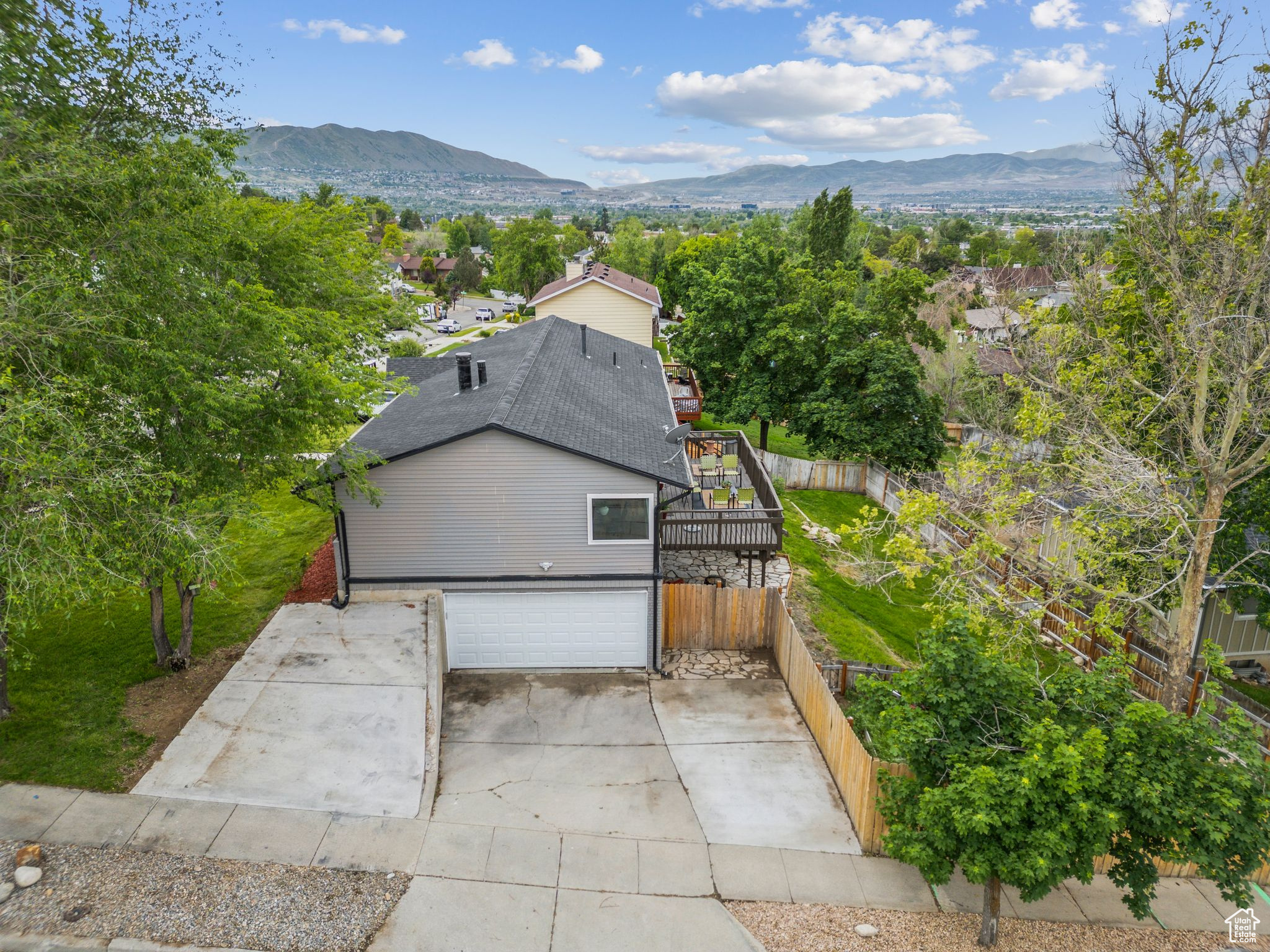 Sandy, Utah 84094, United States, 5 Bedrooms Bedrooms, ,3 BathroomsBathrooms,Residential,Pending,133357