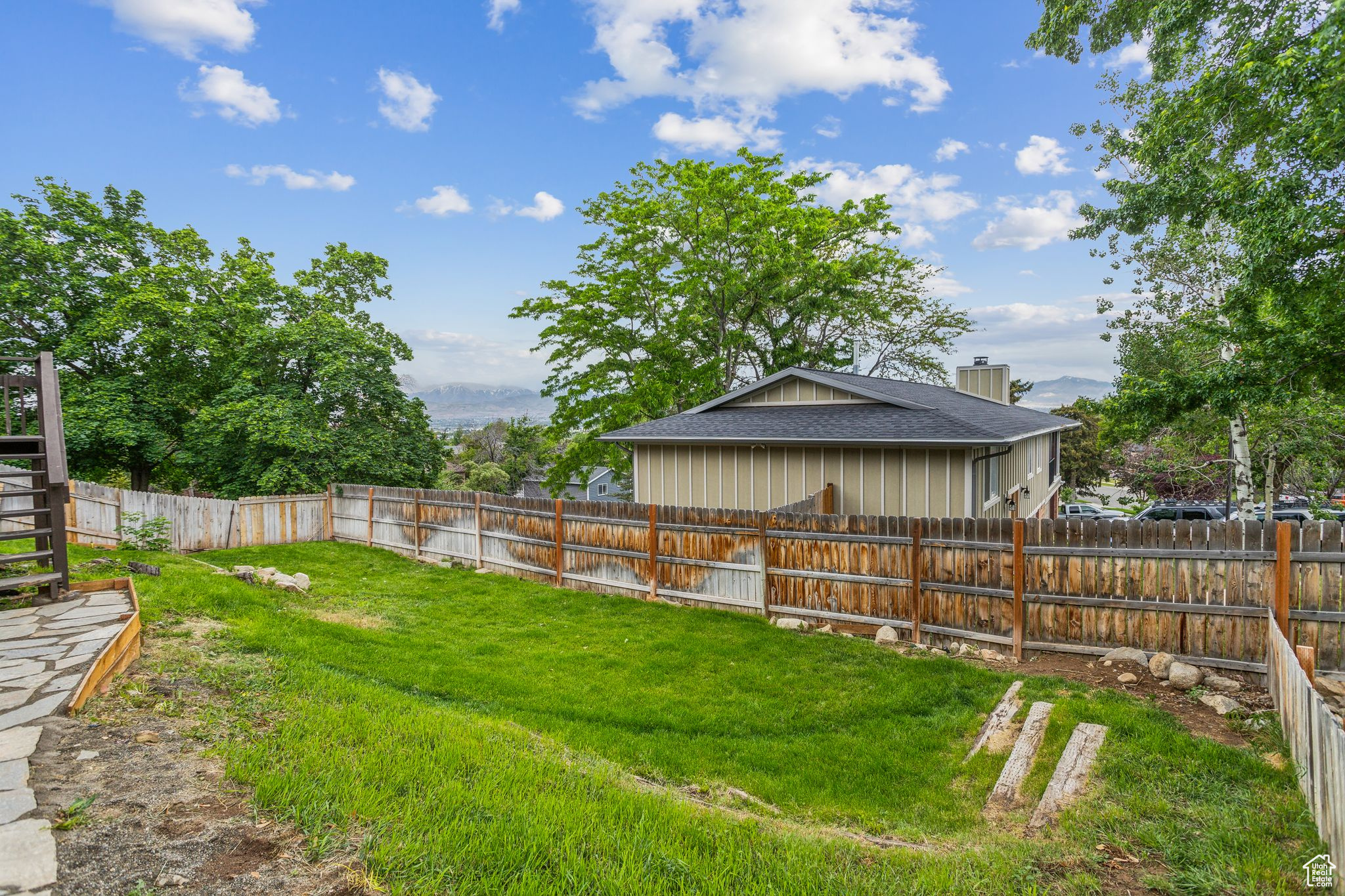 Sandy, Utah 84094, United States, 5 Bedrooms Bedrooms, ,3 BathroomsBathrooms,Residential,Pending,133357