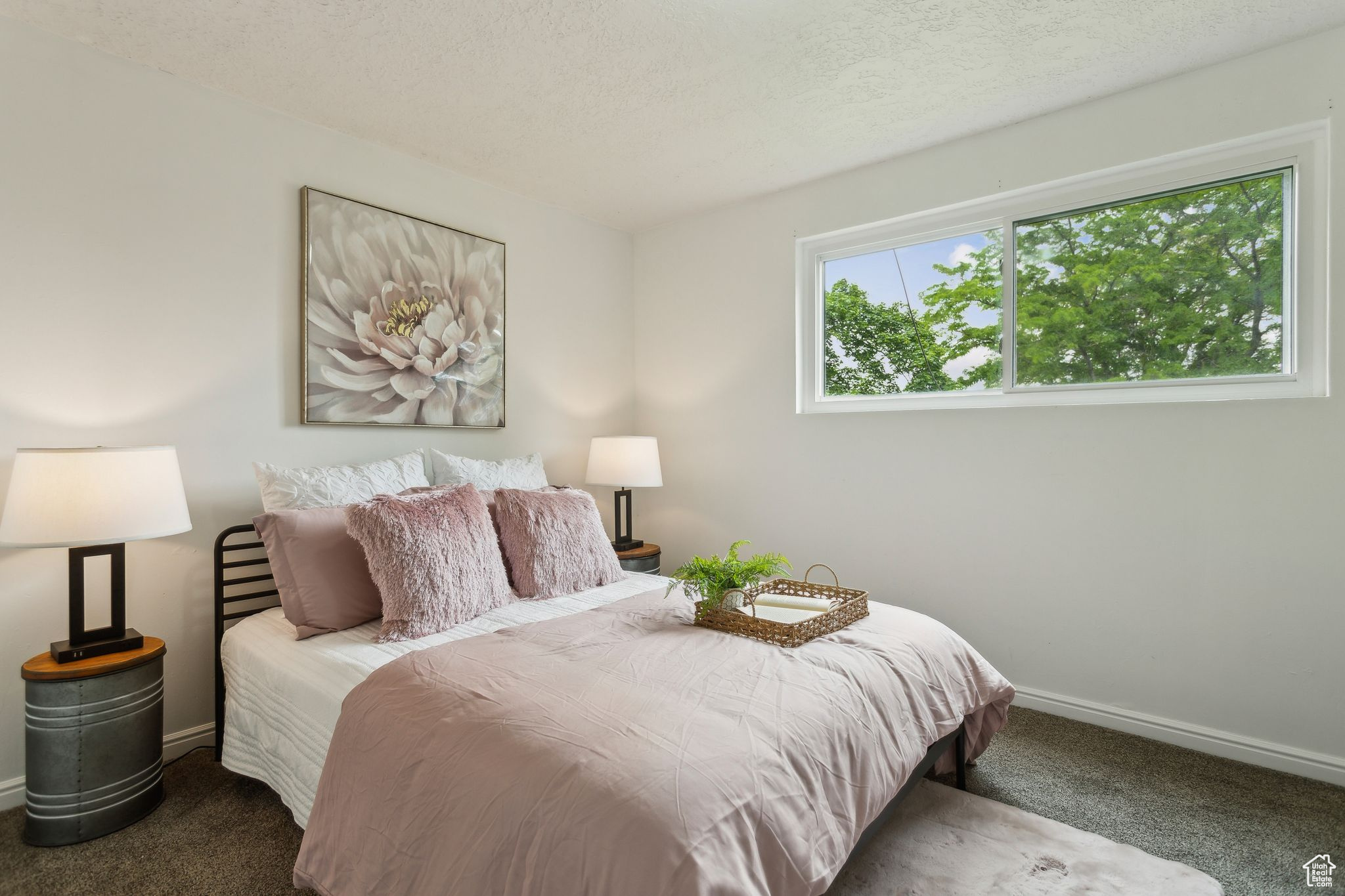 Sandy, Utah 84094, United States, 5 Bedrooms Bedrooms, ,3 BathroomsBathrooms,Residential,Pending,133357