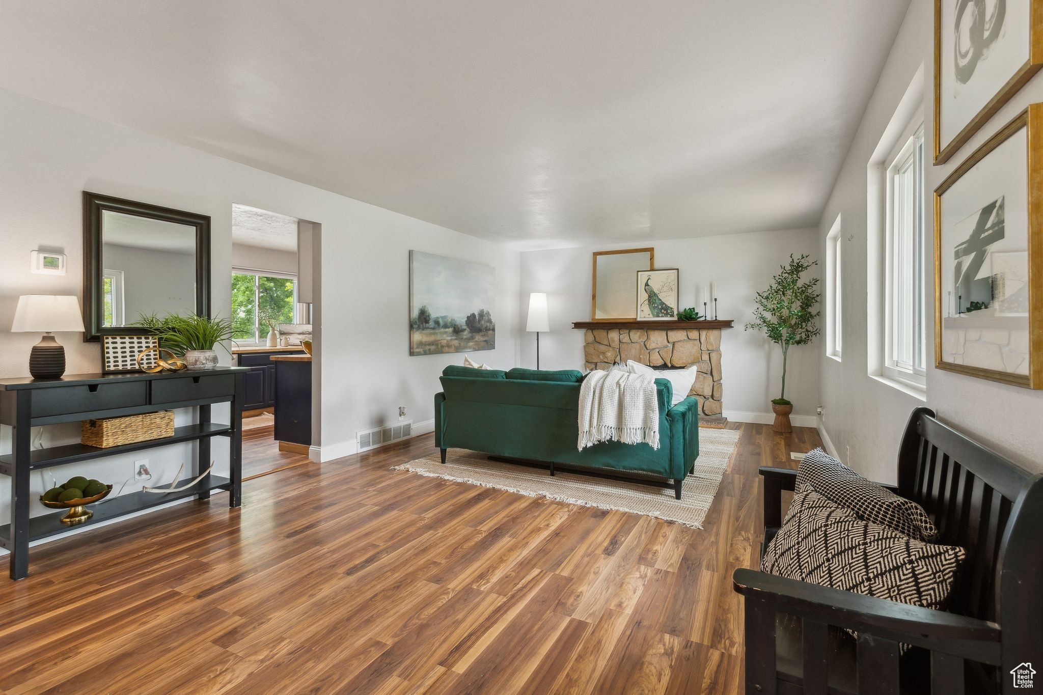 Sandy, Utah 84094, United States, 5 Bedrooms Bedrooms, ,3 BathroomsBathrooms,Residential,Pending,133357