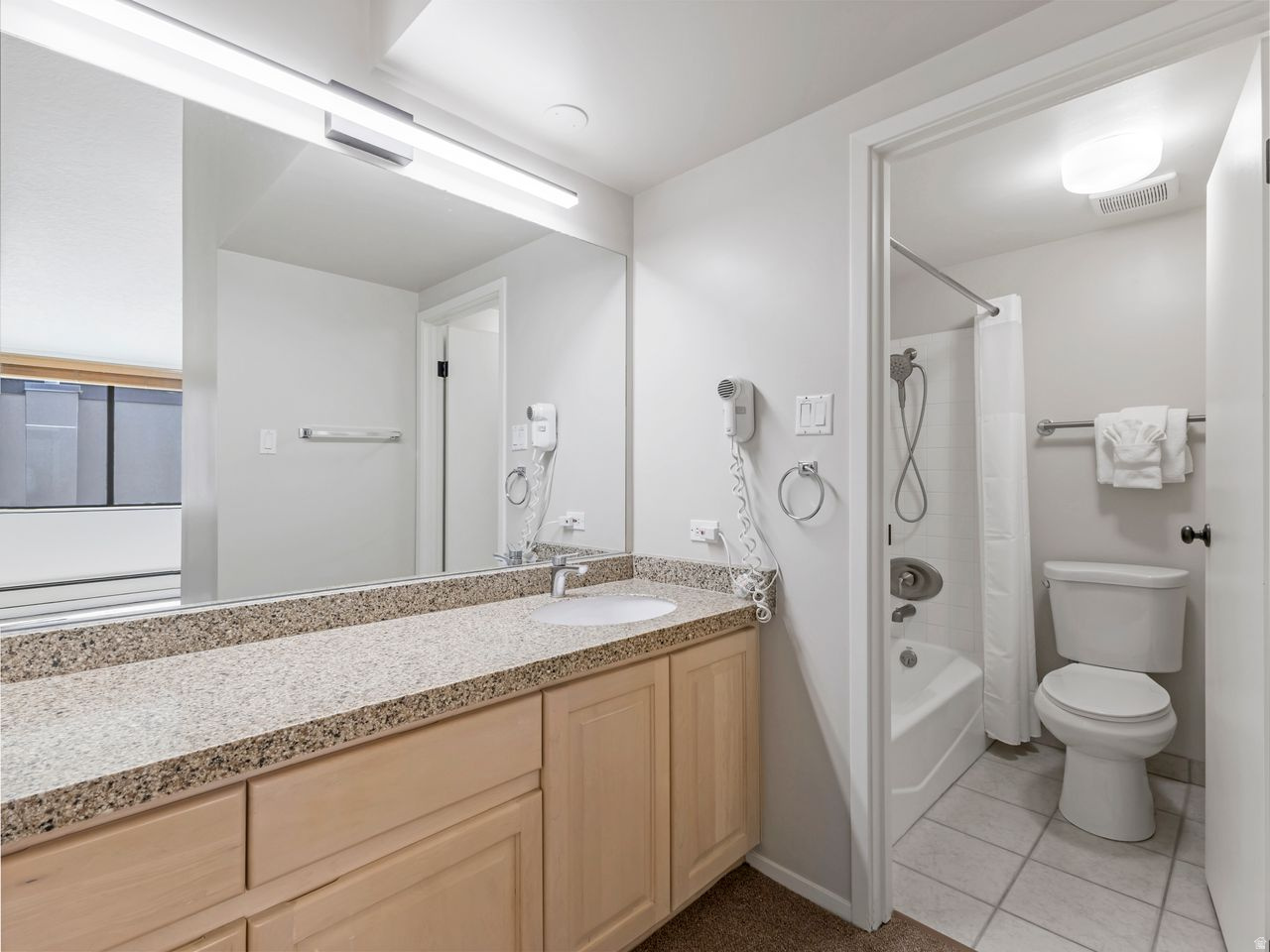 PARK AVENUE CONDOMINIUMS - Residential