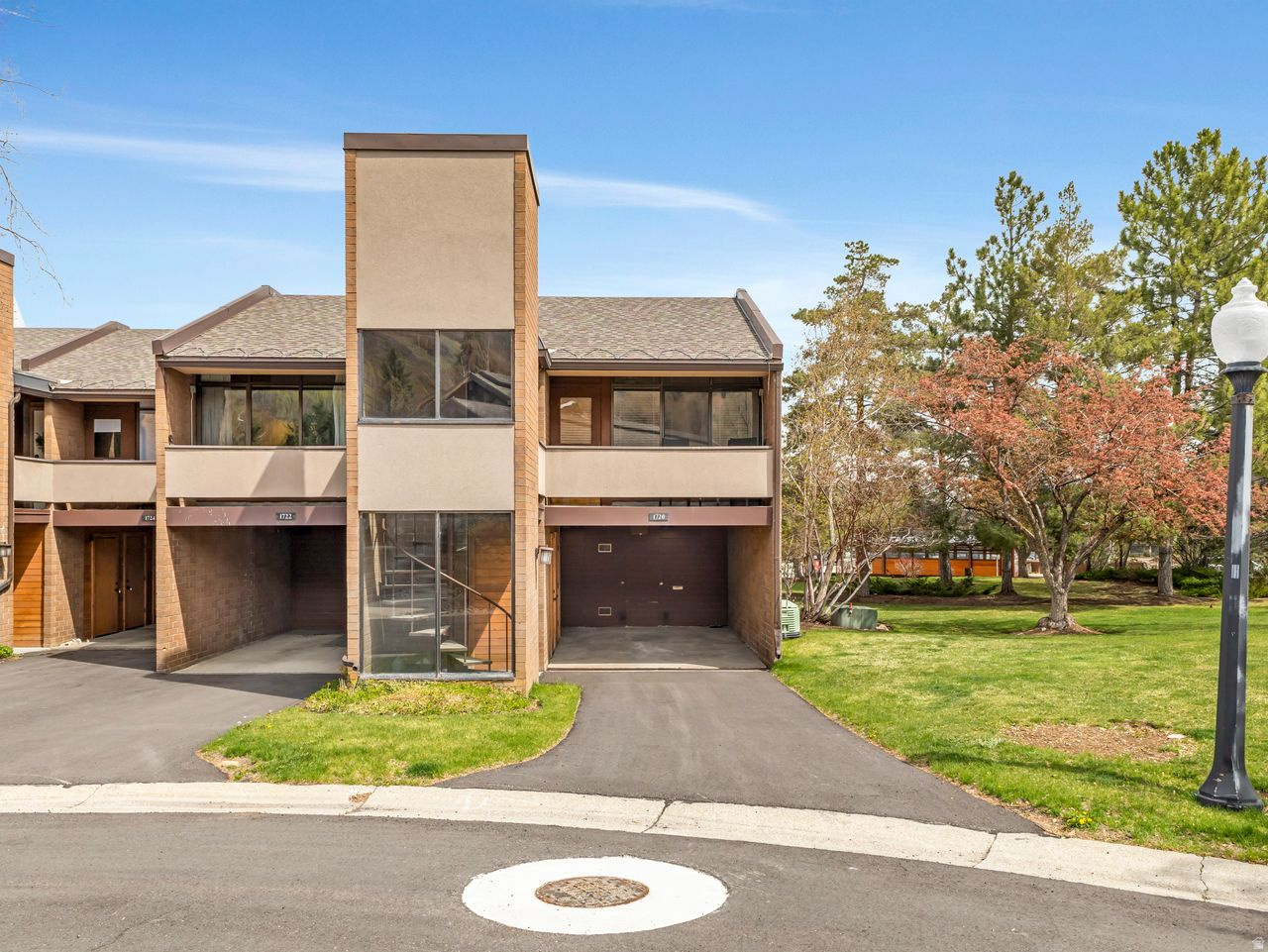 PARK AVENUE CONDOMINIUMS - Residential