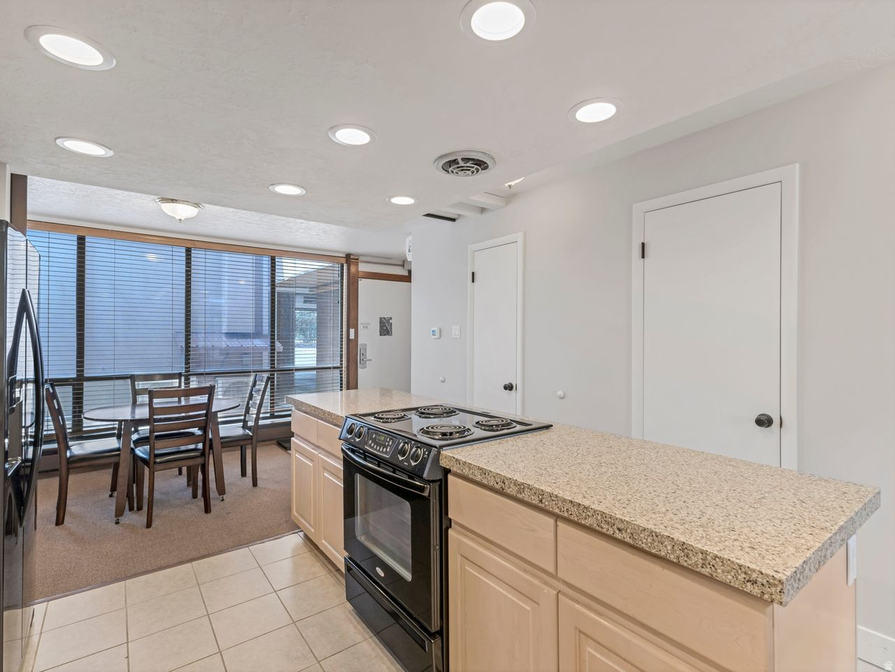 PARK AVENUE CONDOMINIUMS - Residential