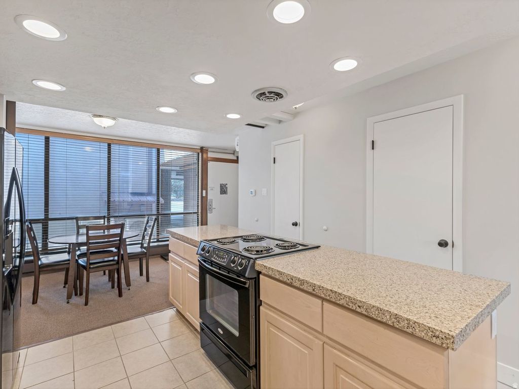 Photo of 1720 CAPTAIN MOLLY DR, Park City, UT 84060 (MLS # 2152049)