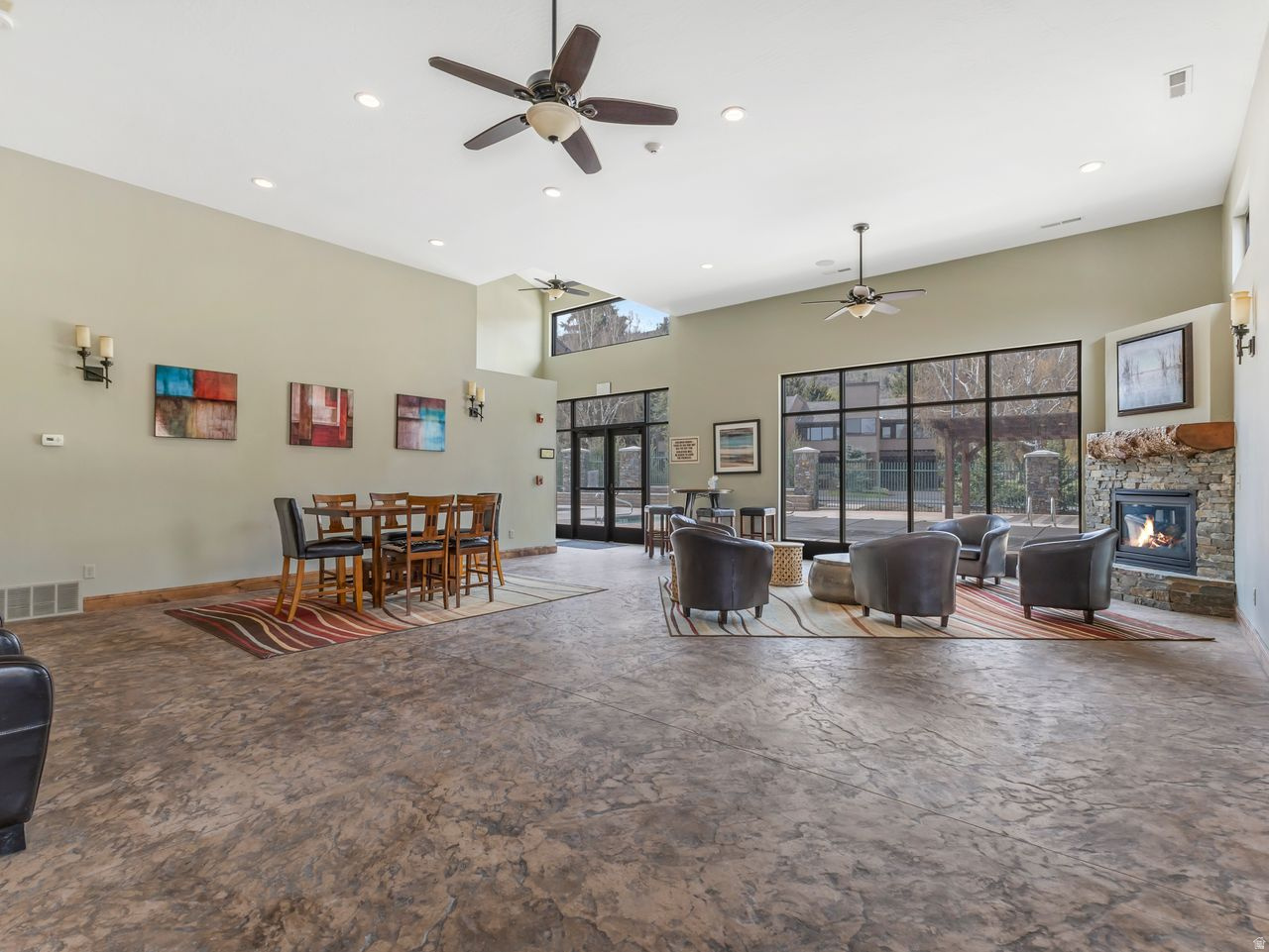 PARK AVENUE CONDOMINIUMS - Residential