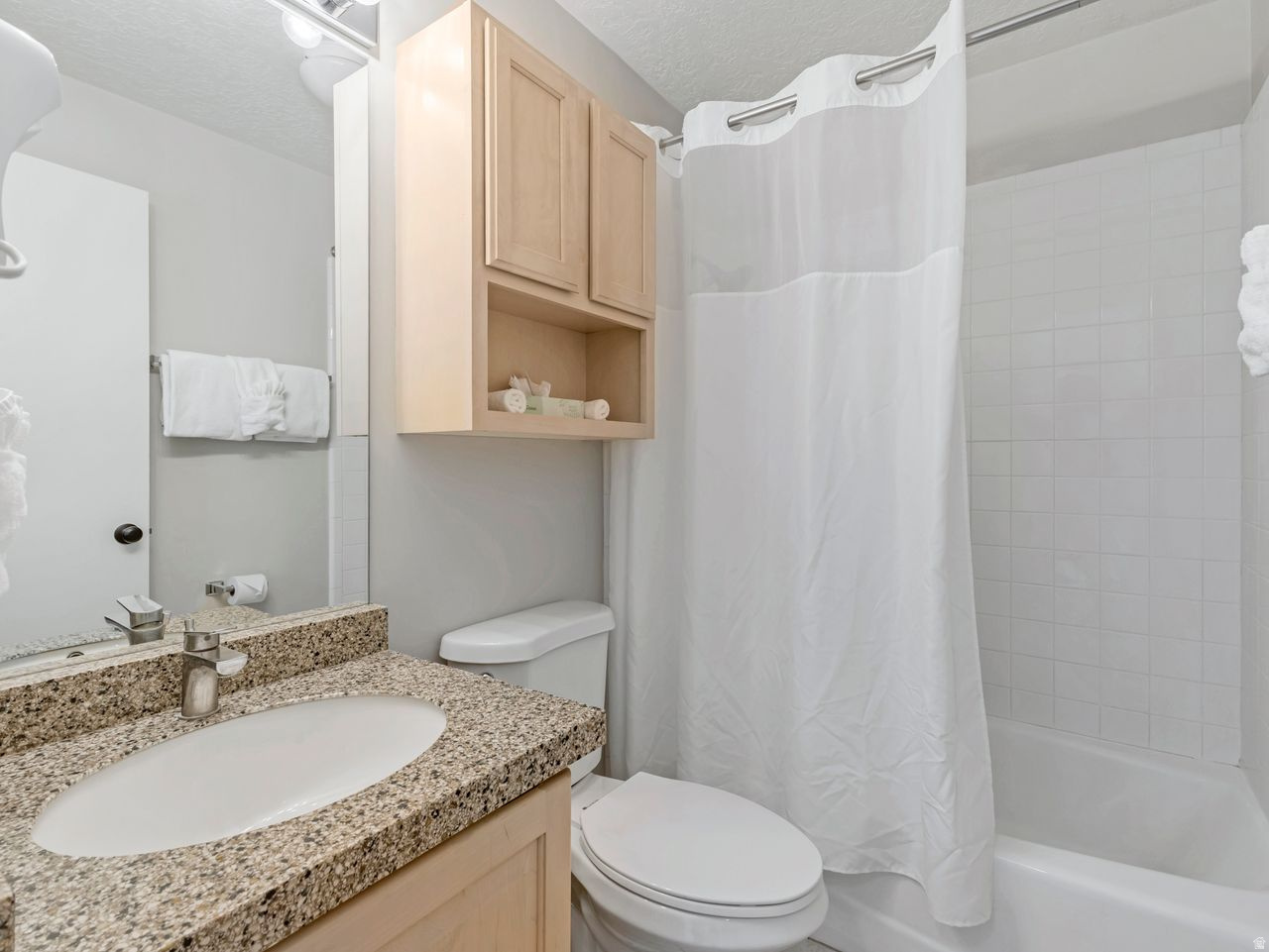 PARK AVENUE CONDOMINIUMS - Residential