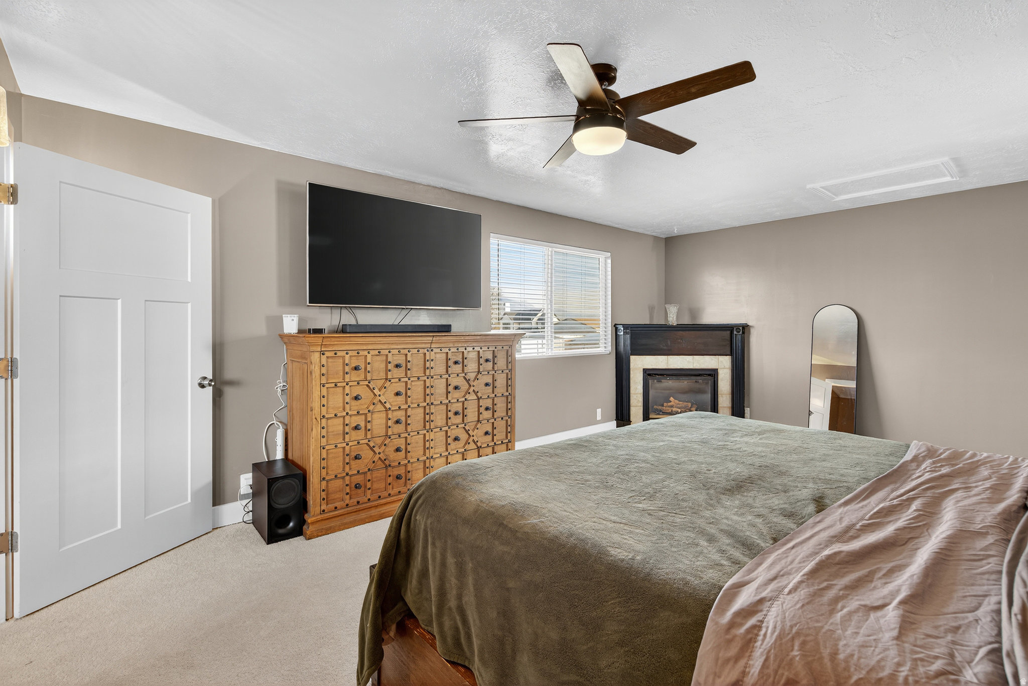 BRIDLE ACRES SUB - Residential