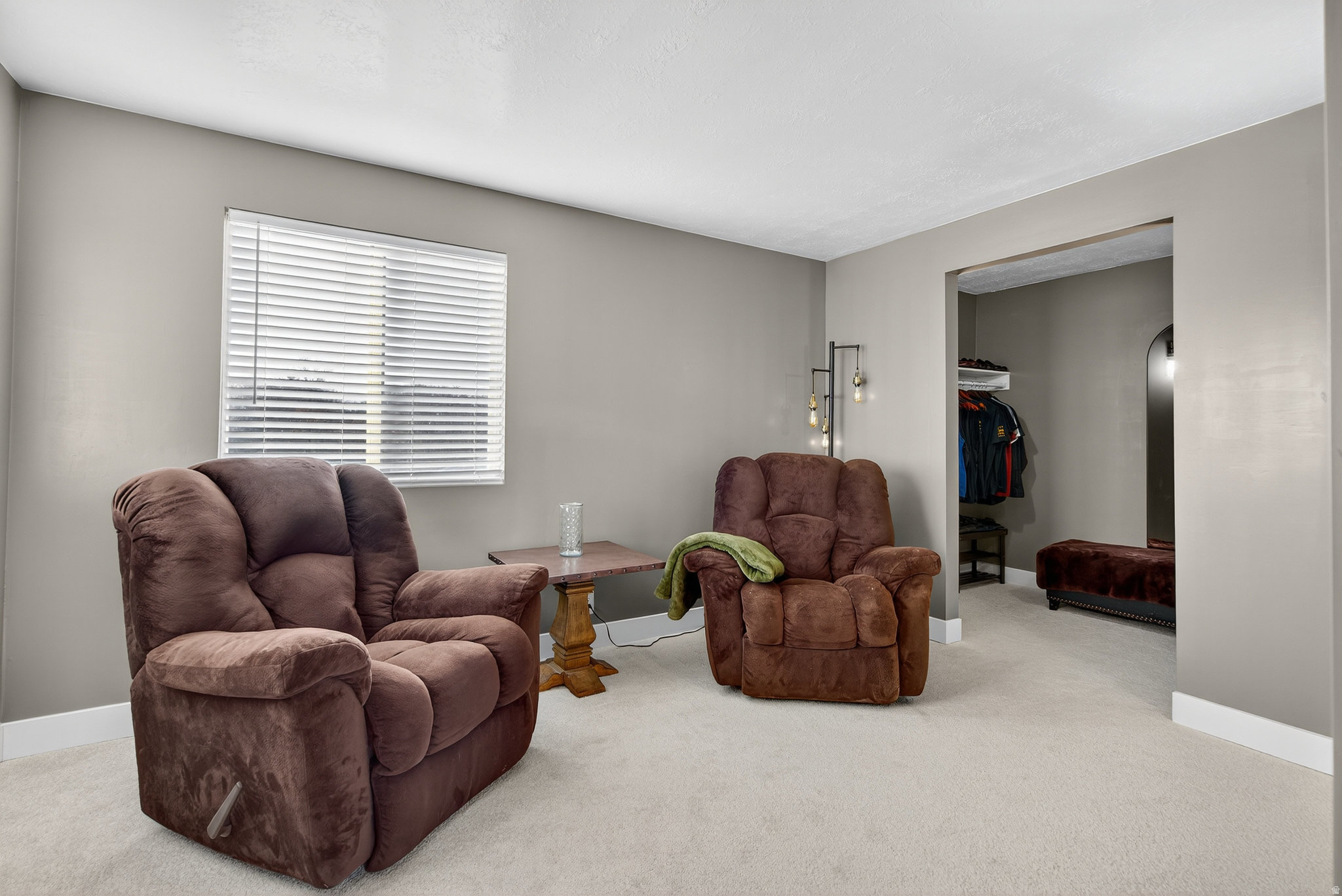 BRIDLE ACRES SUB - Residential