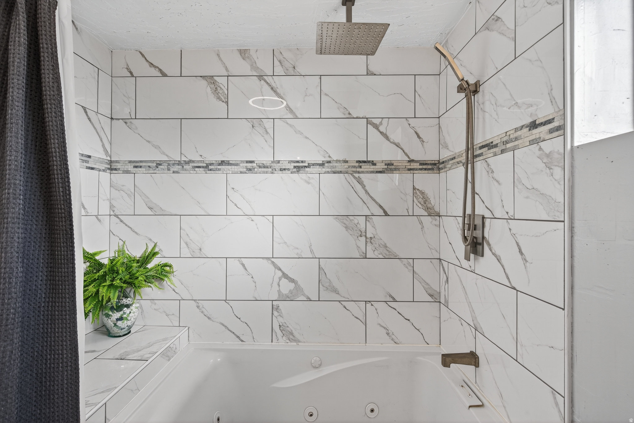 BRIDLE ACRES SUB - Residential