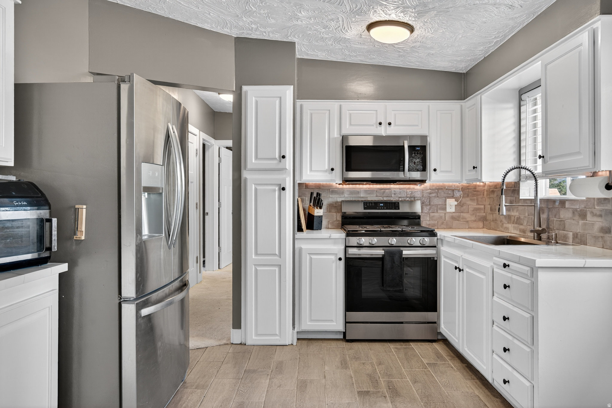 BRIDLE ACRES SUB - Residential