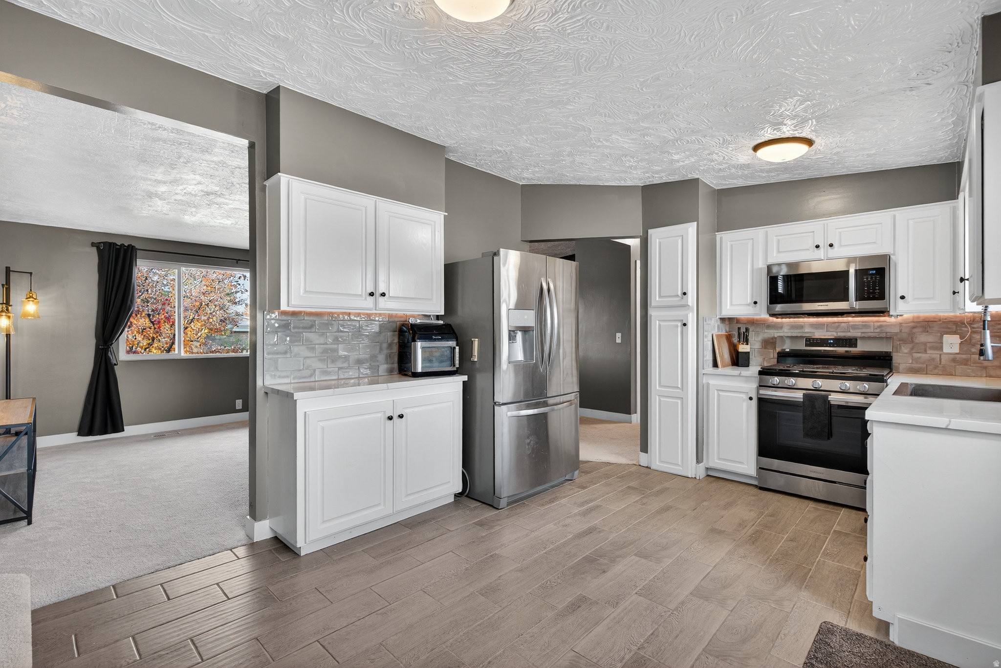 BRIDLE ACRES SUB - Residential